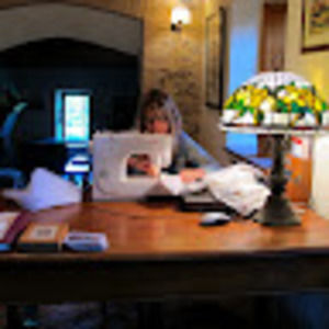 Meet your Posher, Rhona